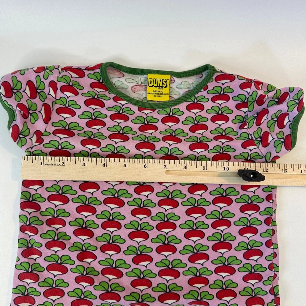 DUNS Sweden Organic Cotton Radish Kids Tee Size‎ 110 4-5yrs HTF